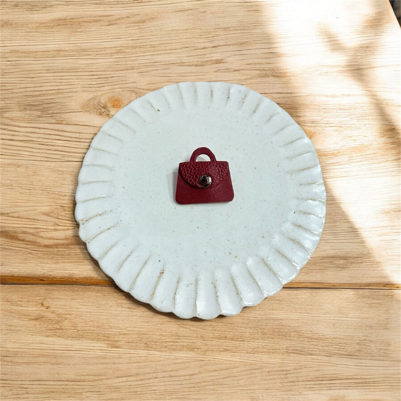 BROCHE "SAC À MAIN"