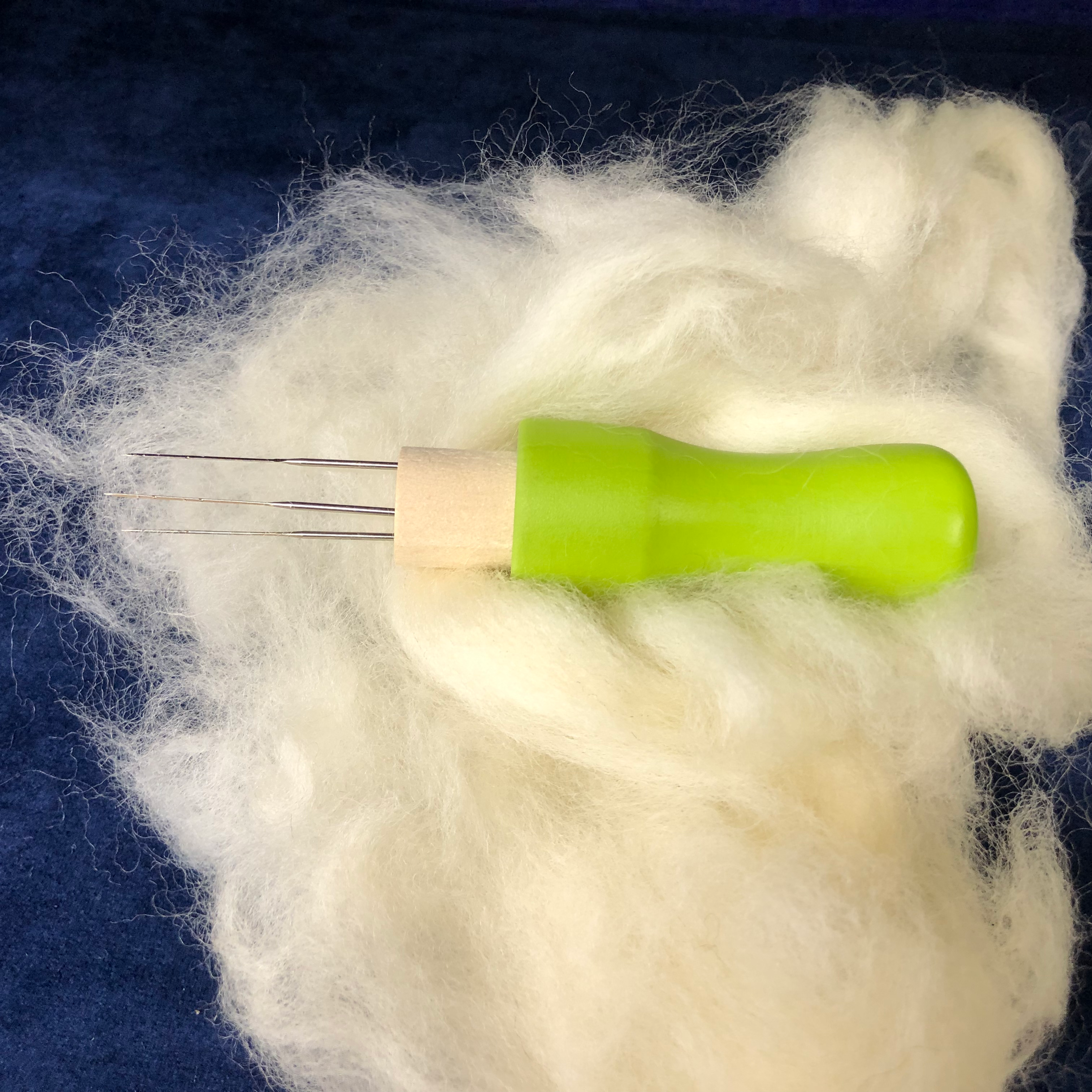 Wooden Felting Needle Holder with 3 Needles