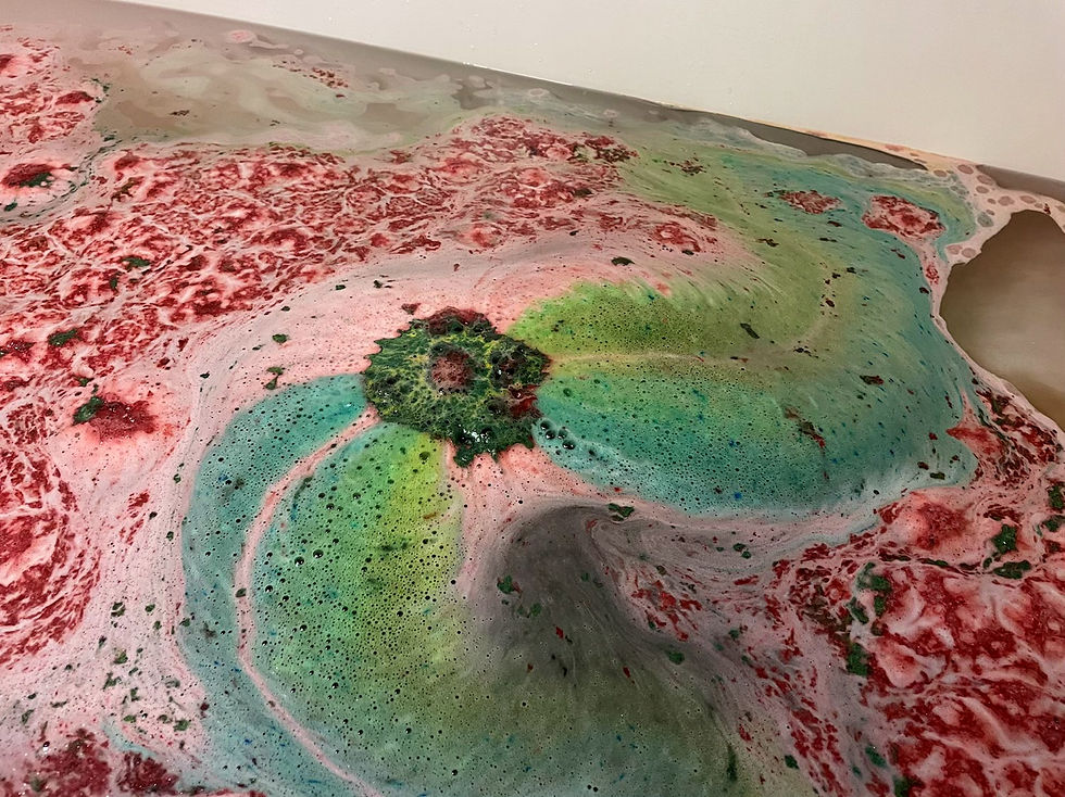 Thumbnail: Poison Apple Color Reveal Bath Bomb