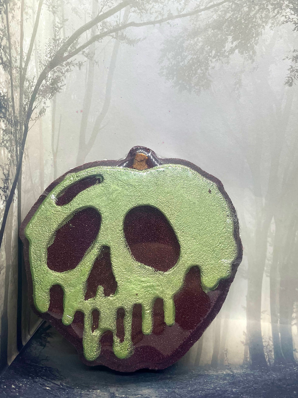 Thumbnail: Poison Apple Color Reveal Bath Bomb