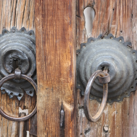 Kula'nın Kapı Tokmakları