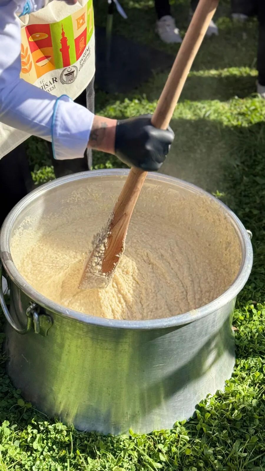 Keşkek dövülürken