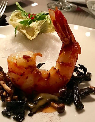 Shrimp, mushroom and tapioca cracker