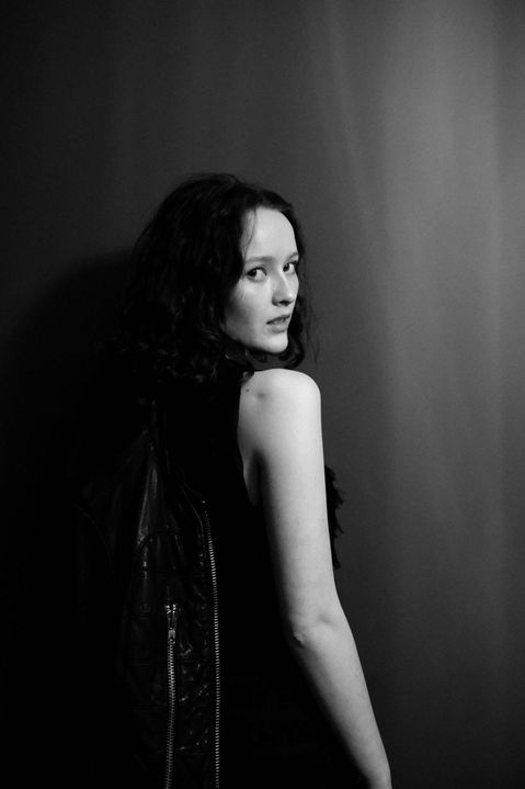 Mae Meadows up and coming London based actress