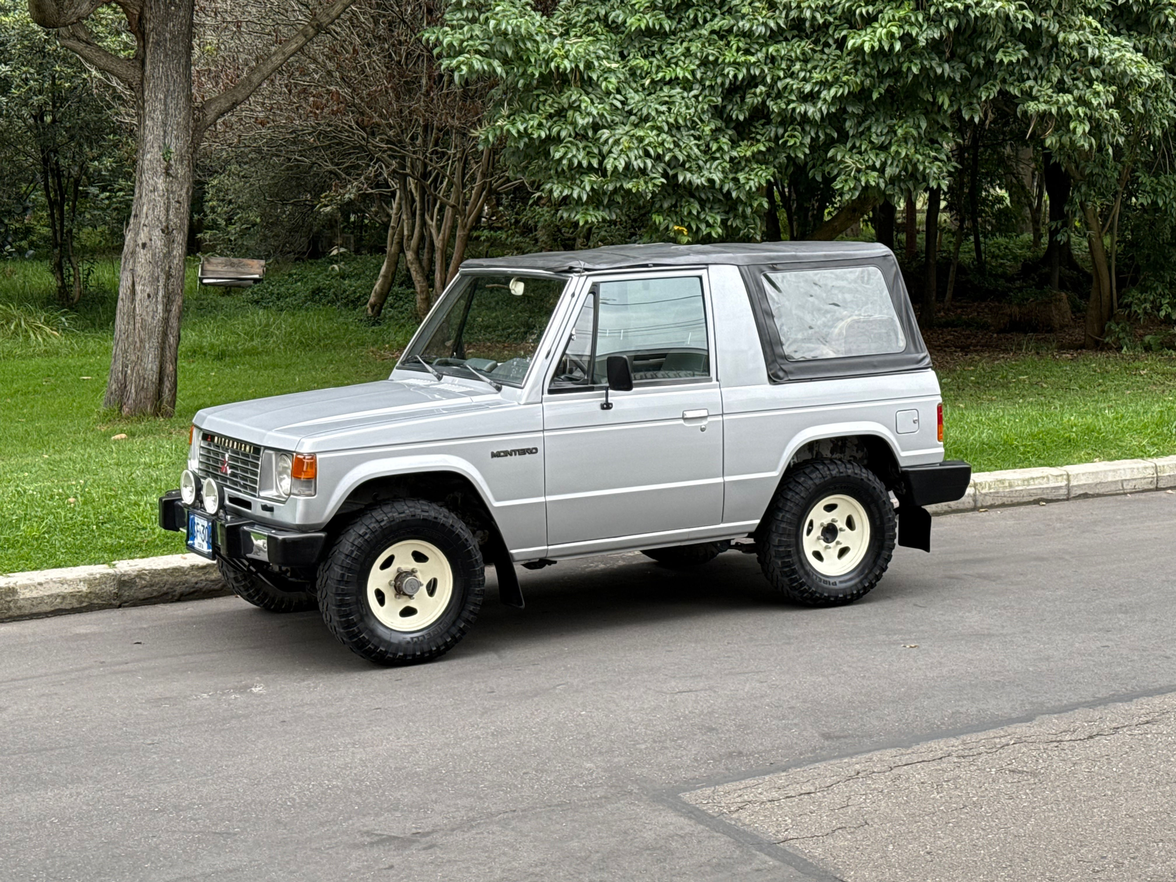 MITSUBISHI MONTERO JAPONES 1985