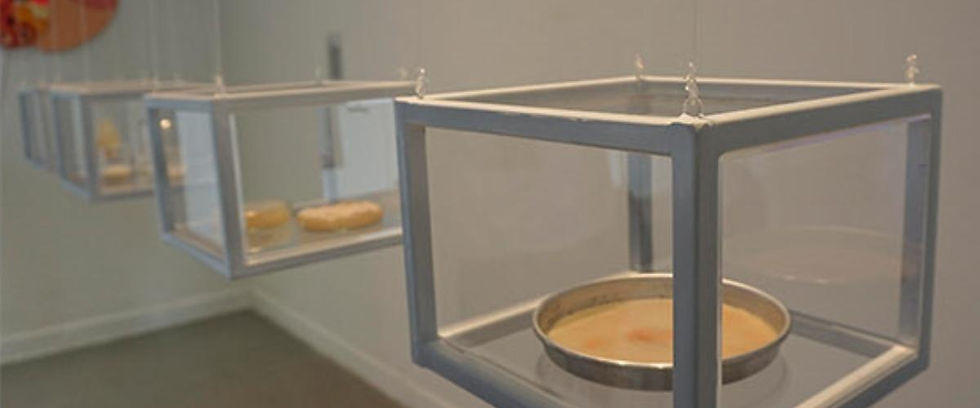 Salah satu karya seni rupa kontemporer pada pameran "Indonesian Women Artists #2" tahun 2019 (galeri-nasional.or.id)