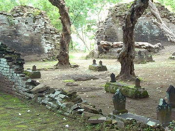 Makam Ratu Malang (kebudayaan.kemdikbud.go,id)