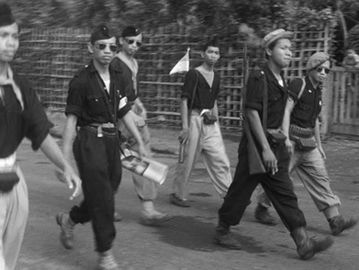 Tentara Pelajar memasuki Solo 12 November 1949. (Twitter @tukangpulas).