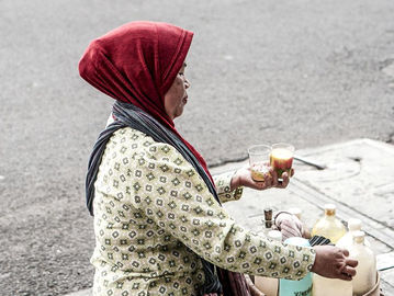 Penjual jamu tradisional di kawasan Braga, Bandung Jawa Barat. Foto : Fernando Randy/Historia