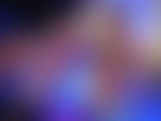 Aksi siswi sanggar seni tari topeng Mimi Rasinah saat pagelaran Tribute to Mimi Rasinah. Foto: Aryono