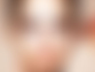 Make up mata ditemukan sejak Mesir Kuno. Sampai hari ini masih mengandung merkuri. (123rf.com).