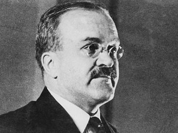 Vyacheslav Molotov, Menteri Luar Negeri Uni Soviet. (factrepublic.com).