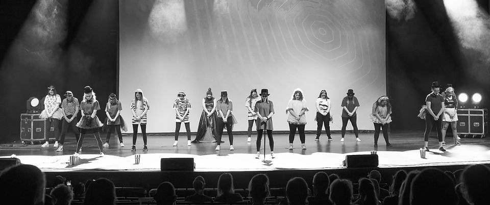 P210068-Freshman_Follies-134_edited.jpg