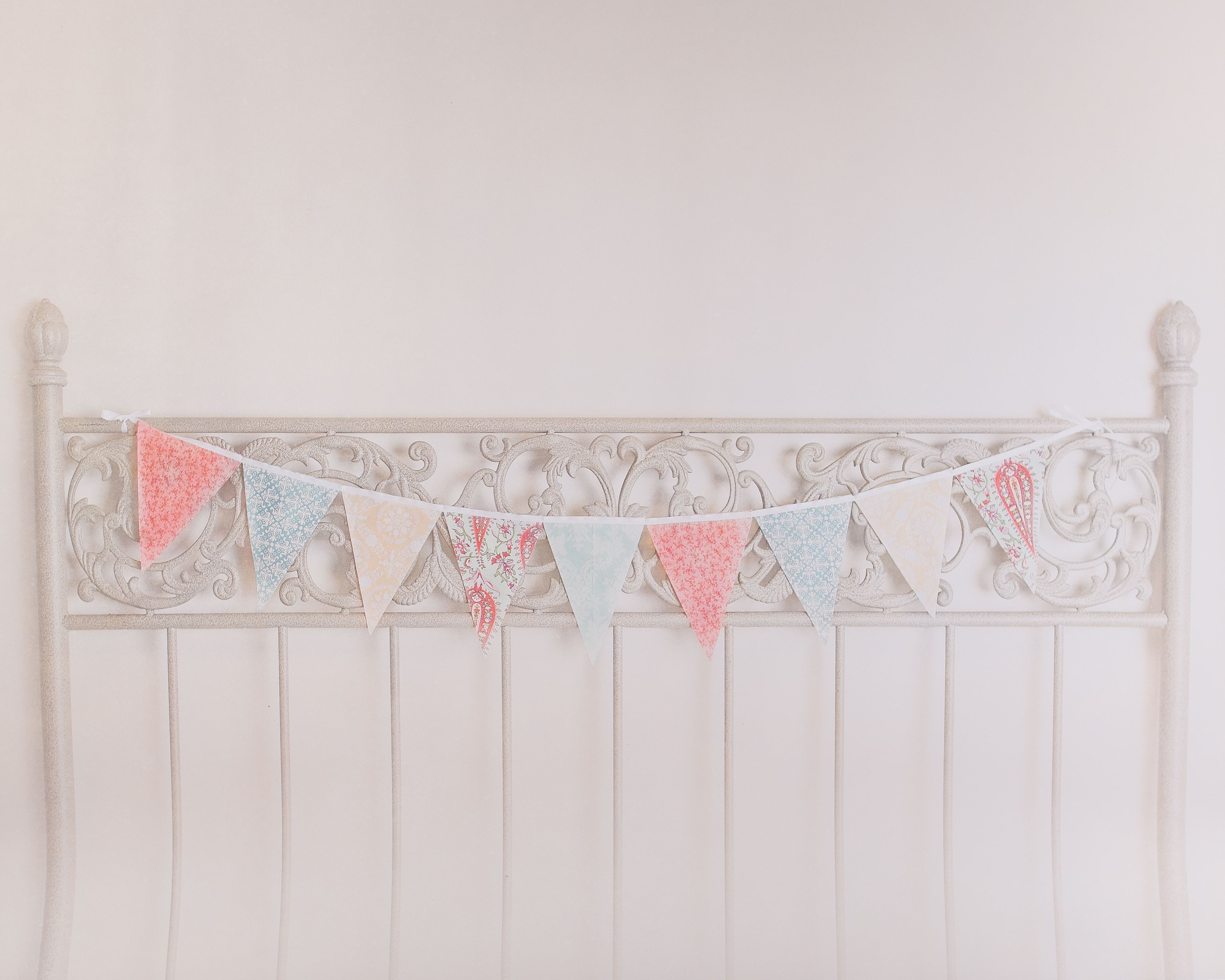 F-5 Metal Headboard with Banner