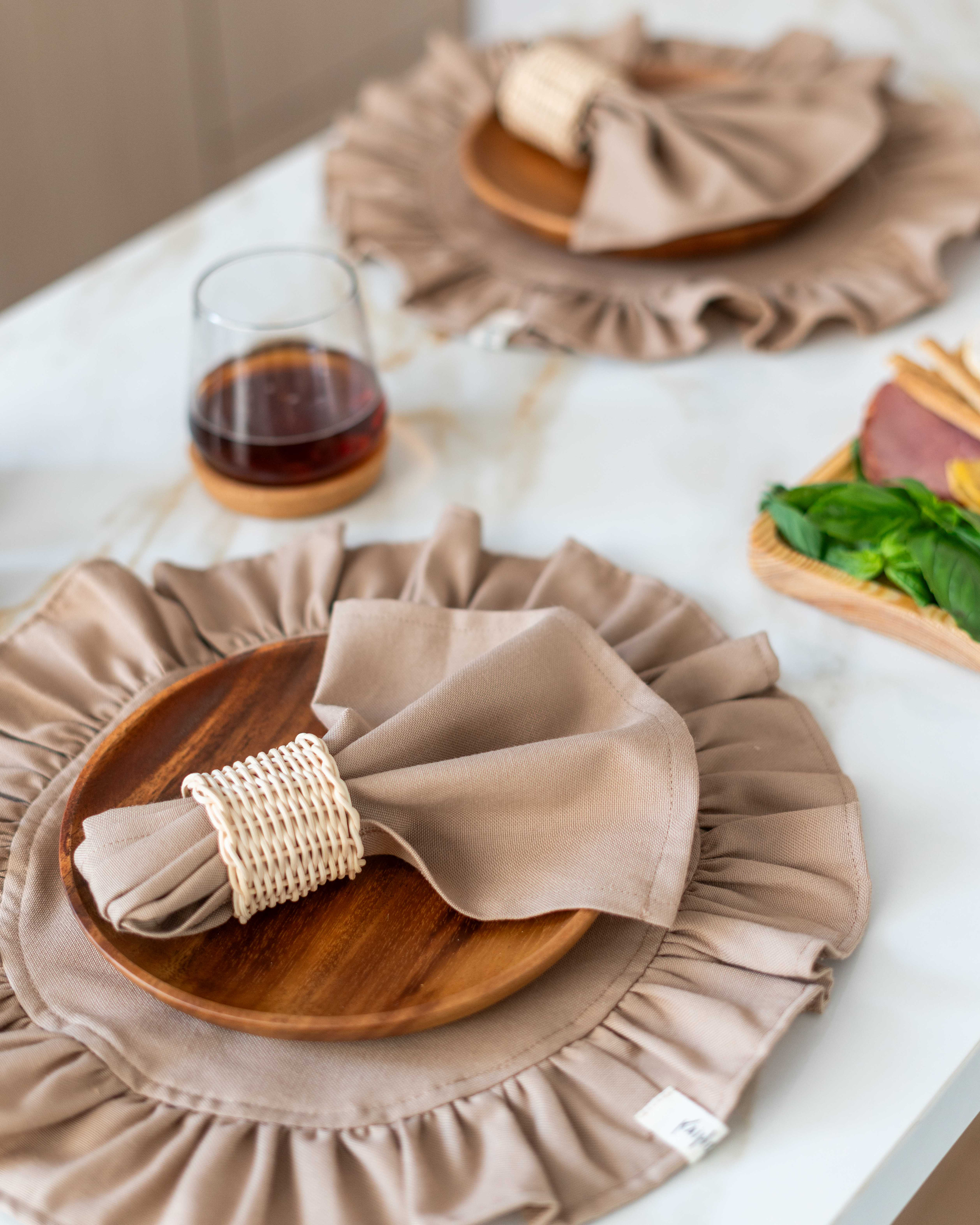 Sienna Keten Kumaş Peçete ve 2 Adet Rattan Peçete Halkası