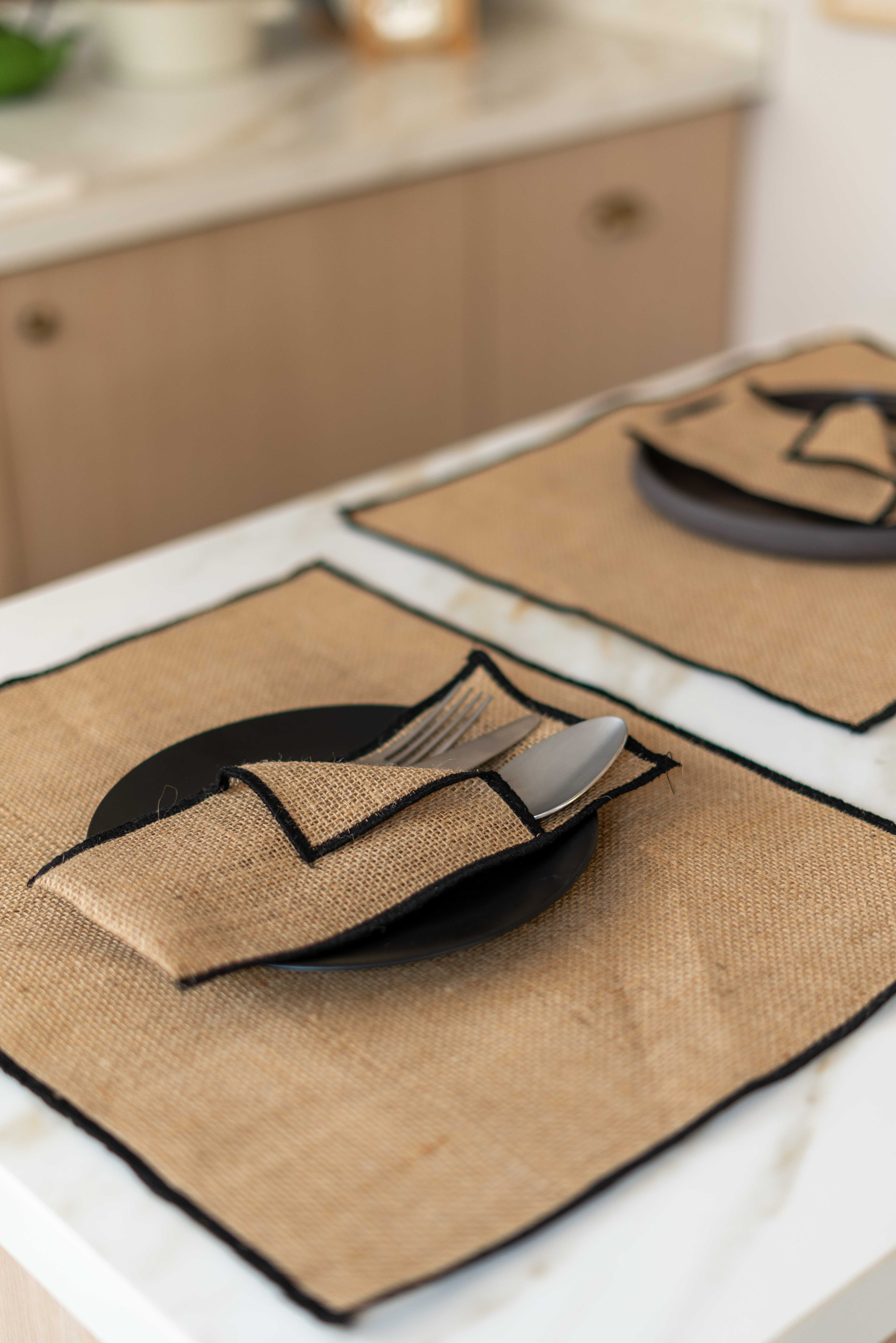 Jüt Kumaş Siyah Detaylı Bölmeli Kaşıklık / Peçetelik