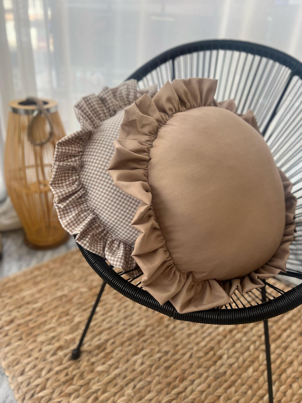 Küçük resim: Sienna Yuvarlak Fırfırlı İç Dolgulu Kırlent  / Yastık