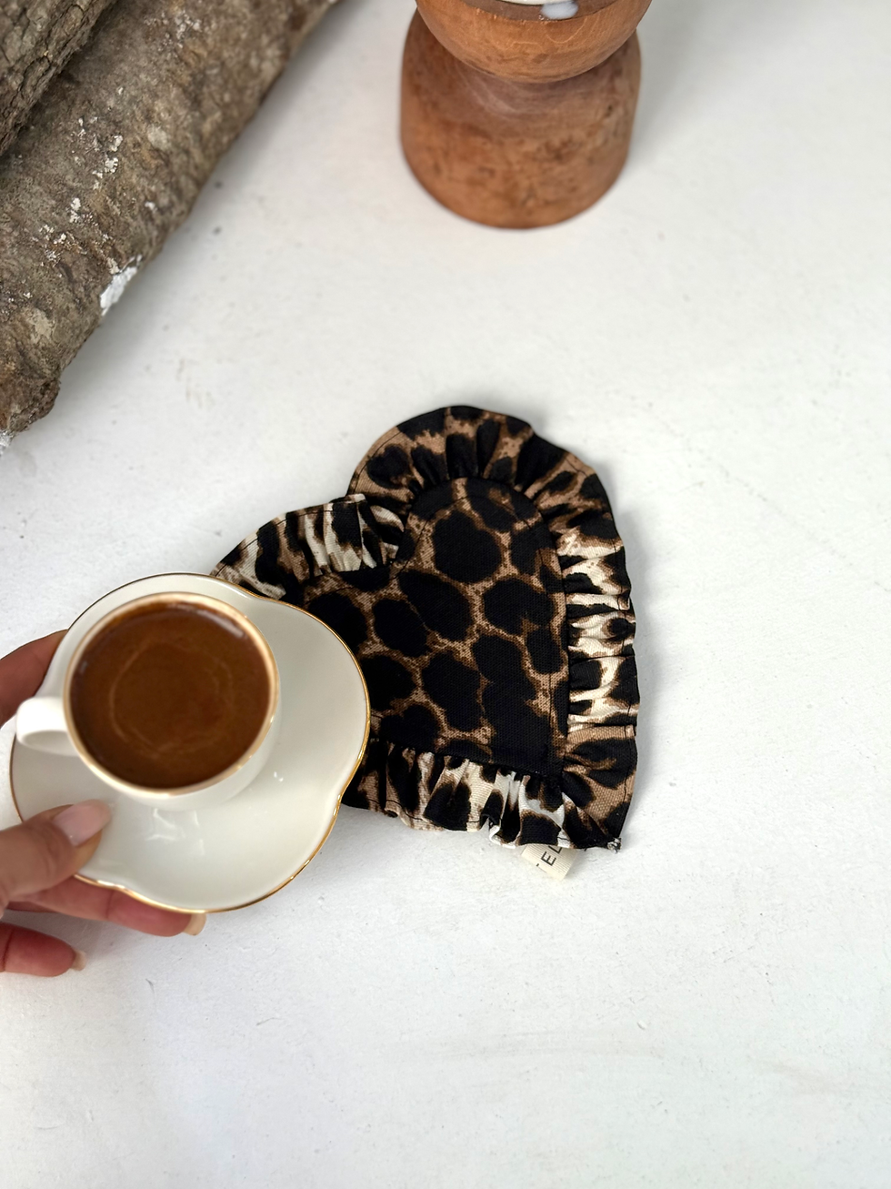 Küçük resim: Leopard Kalp Bardak Altlığı