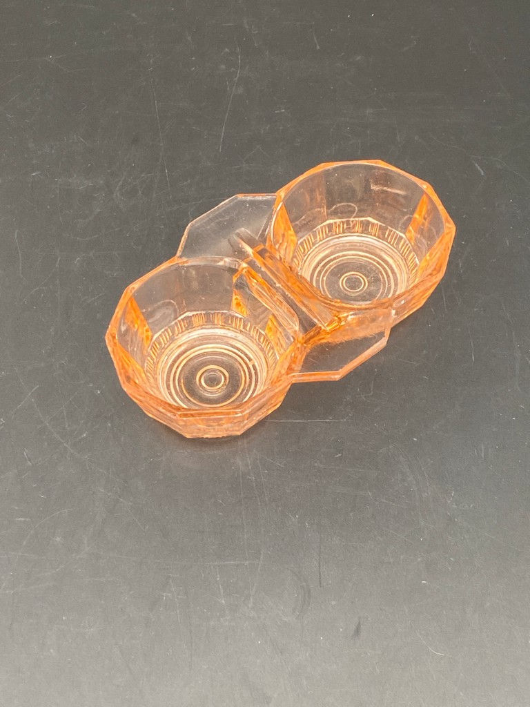 Miniature : Saleron en verre rose Vintage