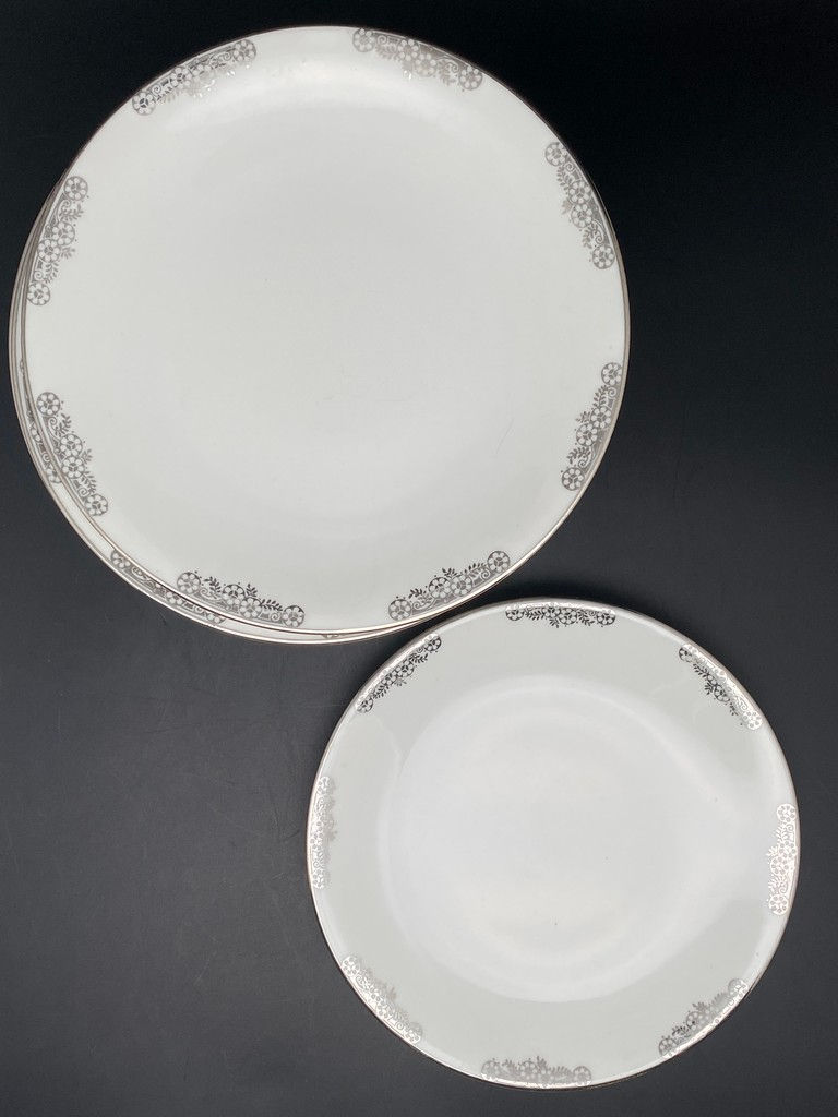 Miniature : Service à fromages/desserts en porcelaine de Limoges