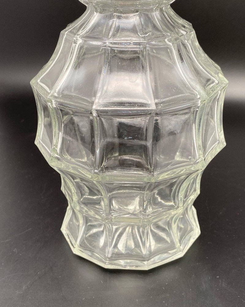 Miniature : Carafe en verre à facettes