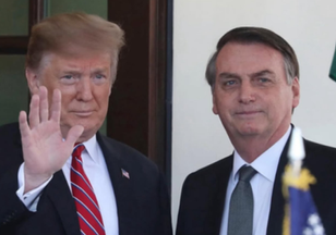 Trump acusa Brasil de “caça às bruxas” e cobra: “Deixem Bolsonaro em paz!”