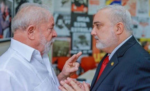 Lula e presidente da Petrobras definem nas próximas horas o futuro do preço da gasolina