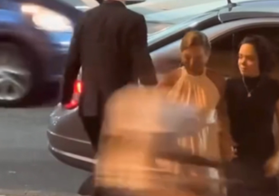 Rio de Janeiro : Noiva tem buquê roubado por ciclista na hora de entrar na igreja