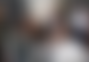 Papa Leão XIV encontra e abençoa "Jesus" da Série The Chosen no Vaticano