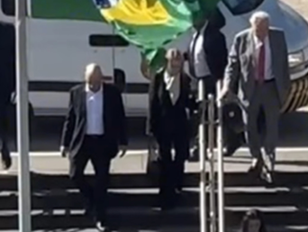 Janja e Alexandre de Moraes viajam juntos a São Paulo em voo da FAB (Força Aérea)