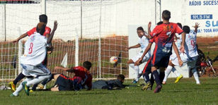 Jaraguá Esporte Clube termina 1º turno do Goiano Sub19 invicto e líder geral da competição