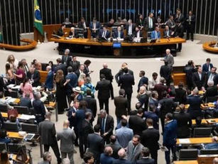 Câmara aprova autorização para comércio divulgar imagens de pessoas flagradas cometendo crime