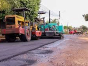 Rua das Papoulas em Jaraguá recebe novo asfalto após danos causados por obra terceirizada