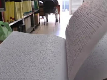 Pela 1ª vez, o Governo Lula deixa 45 mil estudantes com deficiência visual sem livros didáticos