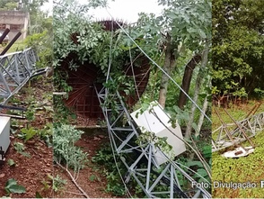 Empresa Radar Internet é vitima de vandalismo na cidade de Santa Isabel