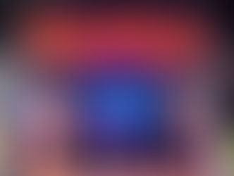 Casa de entretenimento, Real Privê em Goiânia está contratando atendentes bilíngues para o Moto GP