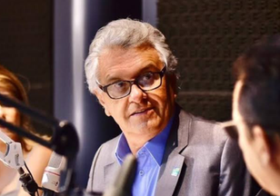 Caiado anuncia isenção de IPVA de motos 150 cc, aeronaves e embarcações