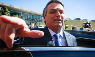 Bolsonaro ganha prêmio da Mega-Sena em bolão do PL