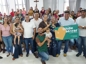 Rianápolis realiza entrega de cartões do programa “Para Ter Onde Morar – Aluguel Social"