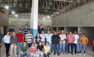 ACIJ leva empresários as obras do Outlet Jaraguá e explica critérios para obter lojas