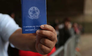 Desemprego no Brasil cai a 7,8% no trimestre terminado em agosto, diz IBGE