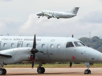 Crise : Aviões da FAB ficam sem combustível e ministros fazem fila para voar
