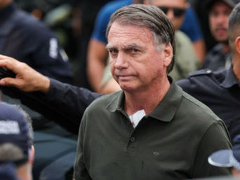 Jair Bolsonaro pede ao Ministro Nunes Marques suspensão da pena