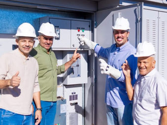 Prefeitura de Jaraguá inaugura usina solar e vai economizar mais de R$ 800 mil por ano com energia