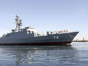 Submarino dos EUA torpedeia fragata iraniana no Oceano Índico e deixa ao menos 80 mortos