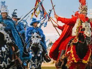São Francisco de Goiás reafirma tradição com belas apresentações das Cavalhadas