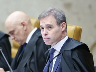 Avião com André Mendonça tem decolagem abortada após falha mecânica
