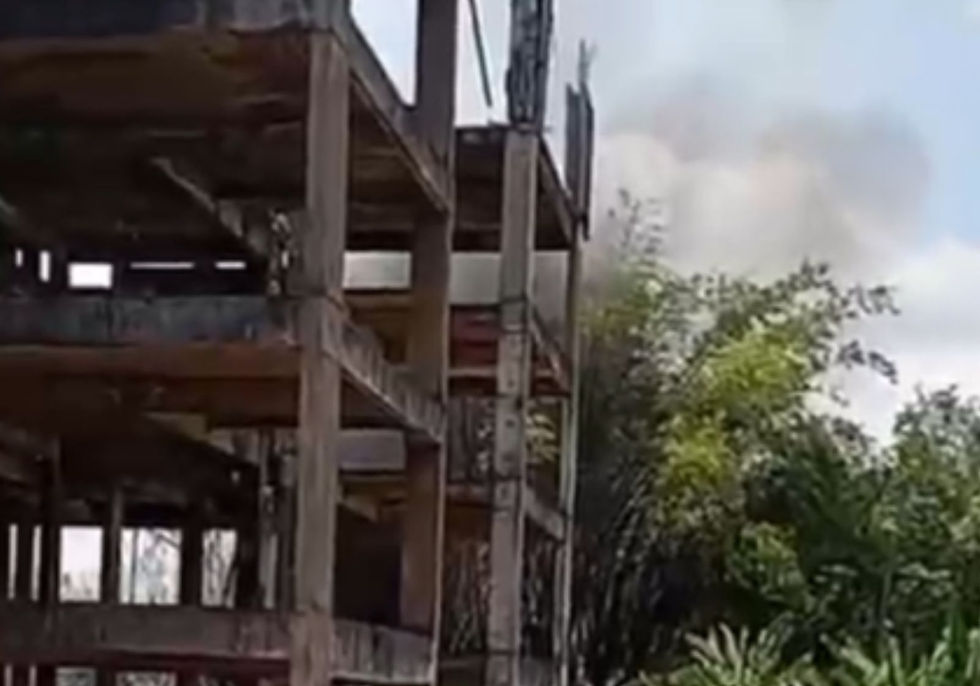 Foco de incêndio é registrado próximo a prédio abandonado em frente ao Lago Quinta dos Riantes