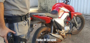 Moto utilizada em três assaltos a postos de combustíveis em Jaraguá é encontrada pela polícia