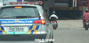 Mesmo com grande movimento, criminoso toma moto em assalto na Praça do Coreto